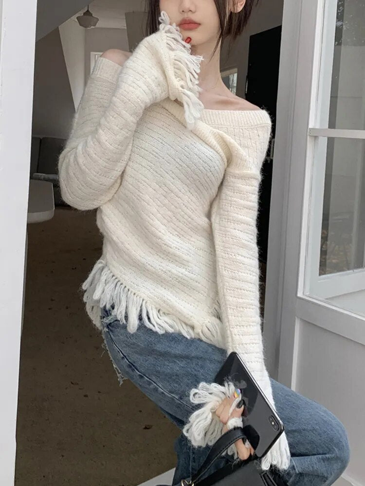 Solid Slimming Sexy Knitting Sweaters For Women V Neck Flare Sleeve Patchwork Tassel Chic Sweater Female Fashion