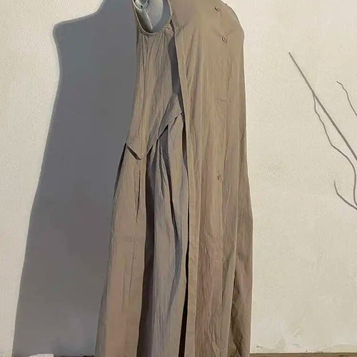 Load image into Gallery viewer, Women Khaki Split Pleated Long  Dress New Stand Collar Sleeveless Loose Fit Fashion Tide Spring Summer 2025 1Y353
