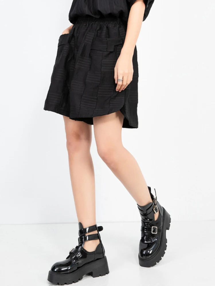 Women Black Dot Textured Pocket Casual Wide Leg Shorts New High Waist Trousers Fashion Tide Spring Summer 2025 1DJ1010