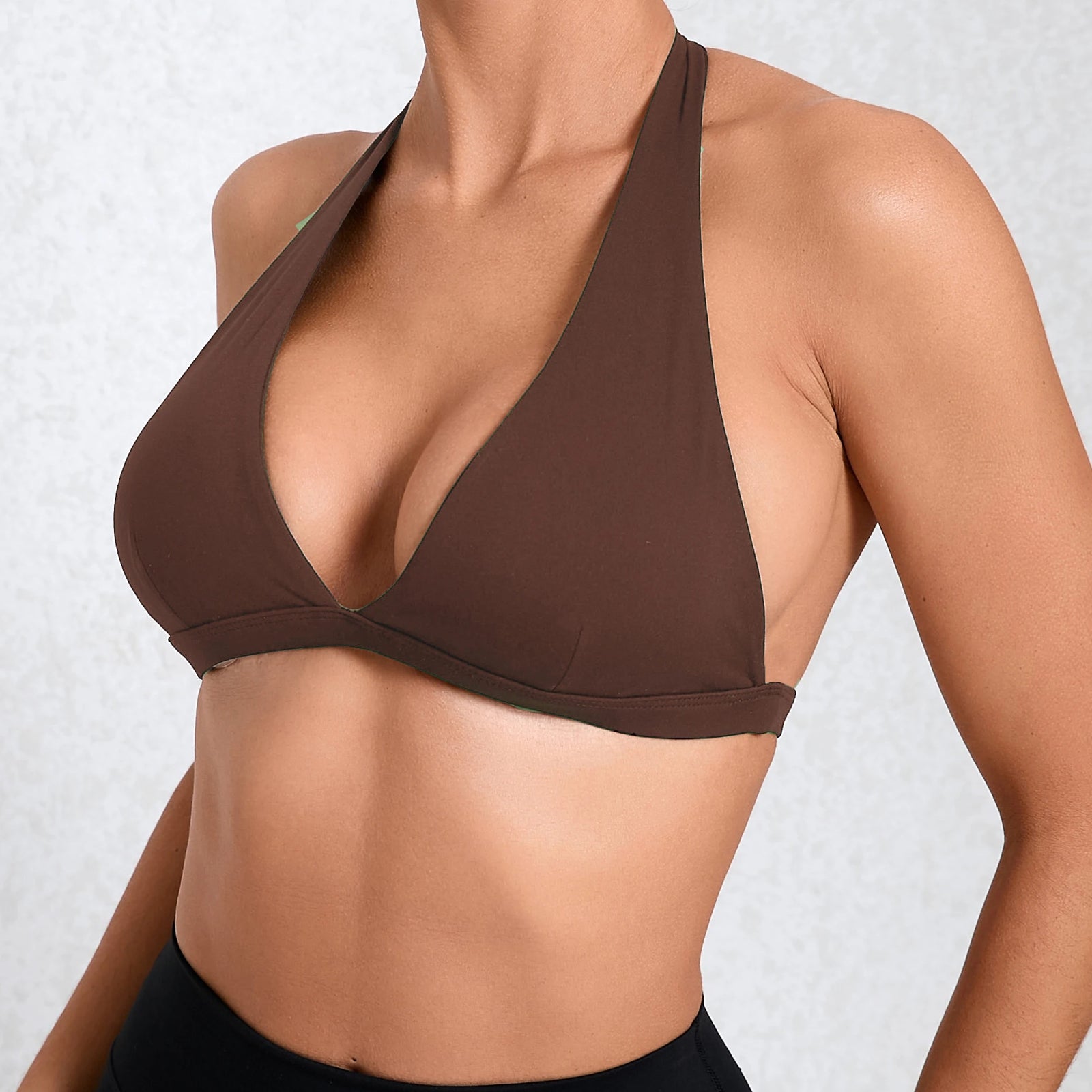 Nylon Halter Women Compression Lightweight Shockproof V Neck Sports Bra Outdoor Sports Running Bra Fitness Yoga Bra