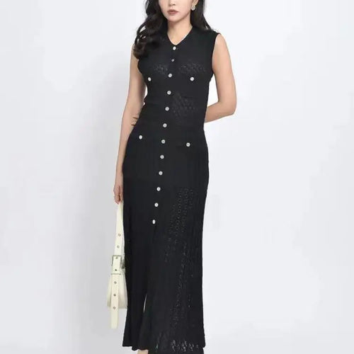 Load image into Gallery viewer, Ladies 2024 Summer Black Sexy Sleeveless O-neck Single Breasted Knit Dress Women Green Elegant Slim Fashion Pleated Long Dresses
