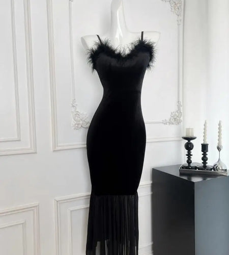 Autumn French New Sexy Long Dress Women Fashion Black Velvet Patchwork Mesh Plush V Neck Sleeveless Slim Backless Fishtail Dress