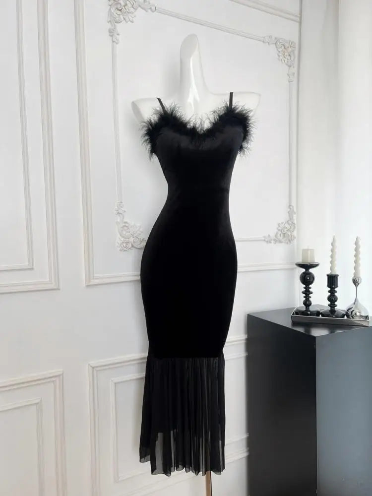 Autumn French New Sexy Long Dress Women Fashion Black Velvet Patchwork Mesh Plush V Neck Sleeveless Slim Backless Fishtail Dress