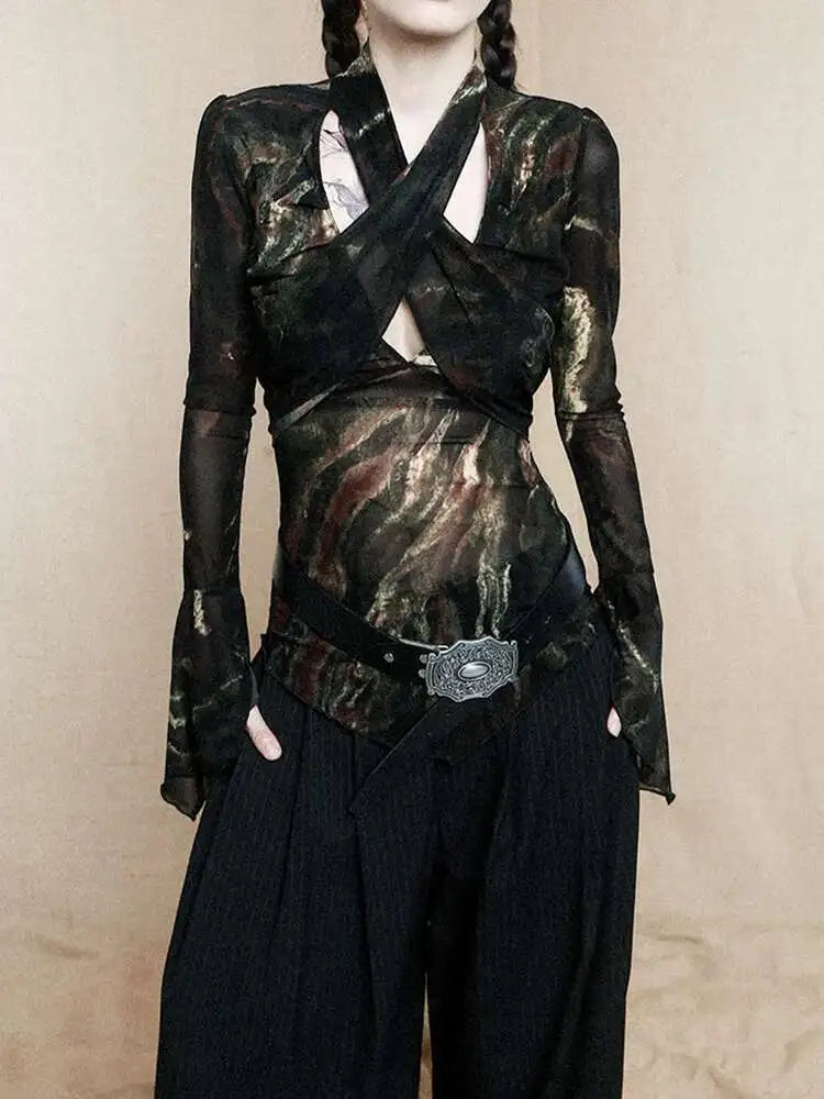 Women Geen Mesh Printed Slim Irregular Slim T-shirt New V-Neck Long Flare Sleeve Fashion Tide Spring Autumn 2025 1DH9372