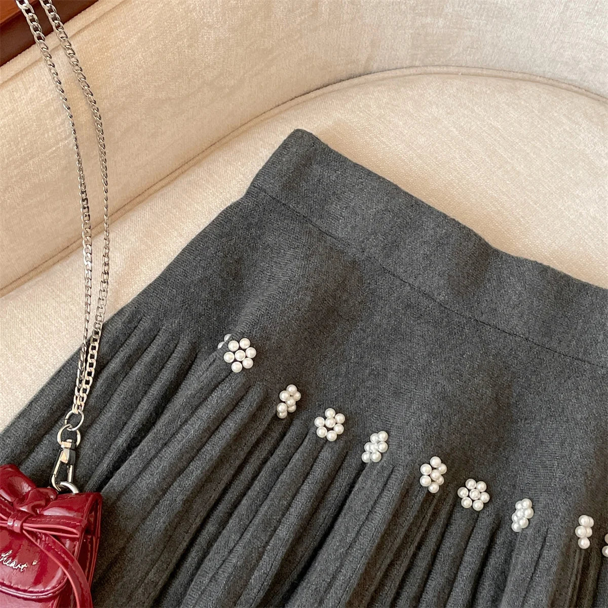 Korean Version Women Black Beige Pearl Sexy Club Vacation Short Skirt Autumn Winter Grey Elastic High Waist Party Pleated Skirts