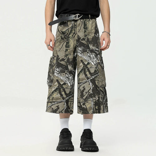 Load image into Gallery viewer, American Style Men Graffiti Cropped Trousers Summer Fashion Casual  Straight Wide Leg Male Shorts Camouflage Color 9C6630
