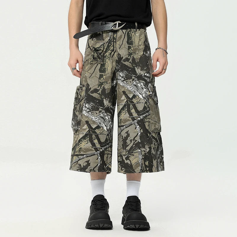 American Style Men Graffiti Cropped Trousers Summer Fashion Casual  Straight Wide Leg Male Shorts Camouflage Color 9C6630