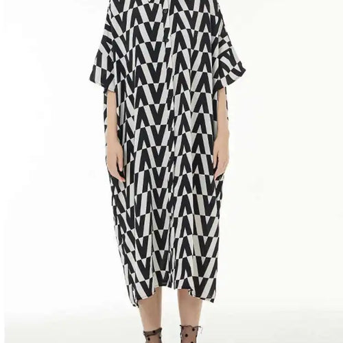 Load image into Gallery viewer, Women Black Pattern Printed Big Size Long Shirt Dress New Lapel Half Sleeve Loose Fit Fashion Spring Summer 2025 1DE9944
