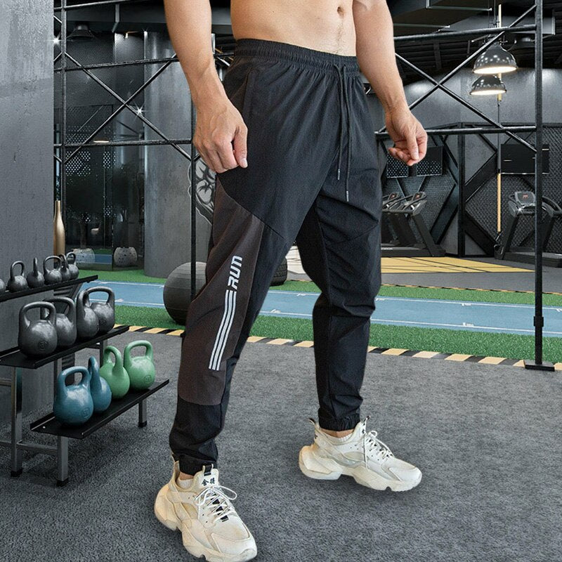 Gym Fitness Workout Sweatpants Running Athletic Apparel Outdoor Training Sports Trousers Elastic Waist Zipper Pockets Long Pants