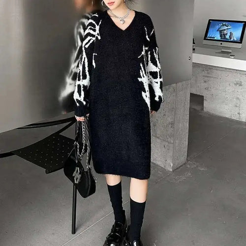 Load image into Gallery viewer, Women Black Pattern Thick Warm Big Size Sweater Dress New V-Neck Long Sleeve Fashion Tide Spring Autumn 2025 1DH8735
