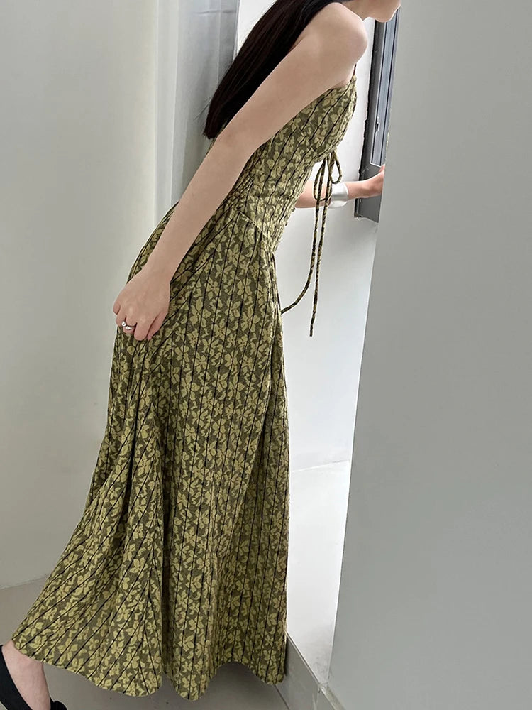 Women Green Printed Bandage Long Spaghetti Strap Dress New V-Neck Sleeveless Fashion Tide Spring Summer 2025 1DJ1311