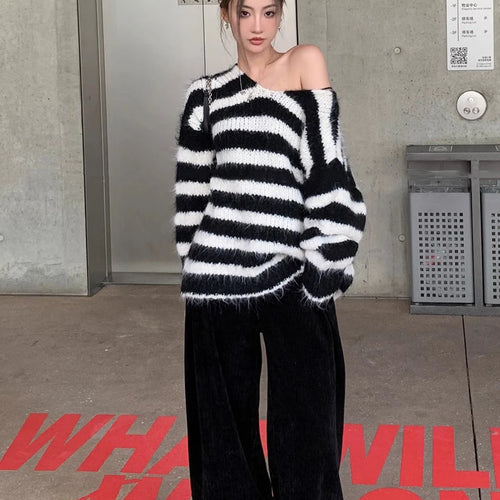 Load image into Gallery viewer, Casual Oversized Striped Pullovers Women Knitted Basic Autumn Winter Loose-Fitting Thick Jumpers Sweaters Female Clothing C-289
