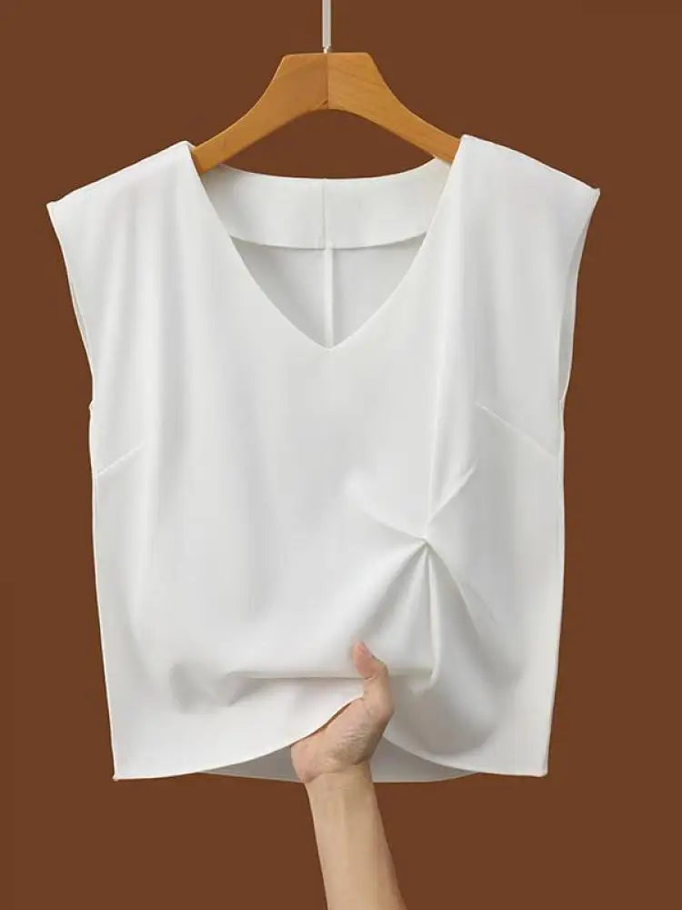 Korean Women Summer Black White V-neck Tank Tops Beige Green Lady Sleeveless Versatile Short Vest Clothing Simple Casual Popular
