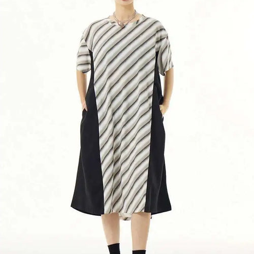 Load image into Gallery viewer, Women Purple Striped Color-block Big Size Dress New Round Neck Short Sleeve Fashion Tide Spring Summer 2025 1DH5420
