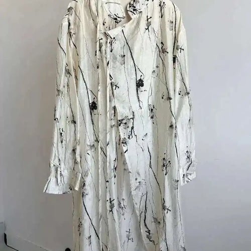 Load image into Gallery viewer, Women Apricot Textured Big Size Vintage Blouse New Stand Collar Long Sleeve Shirt Fashion Tide Spring Autumn 2025 1DH6987
