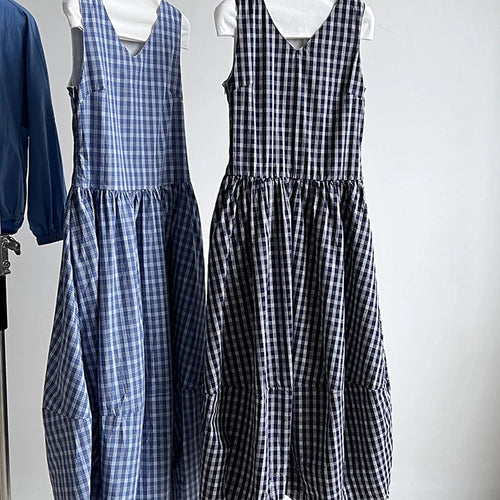 Load image into Gallery viewer, Women Dark Blue Plaid Pocket Vintage Long Elegant Vest Dress New V-Neck Sleeveless Fashion Tide Spring Summer 2025 1DJ0667

