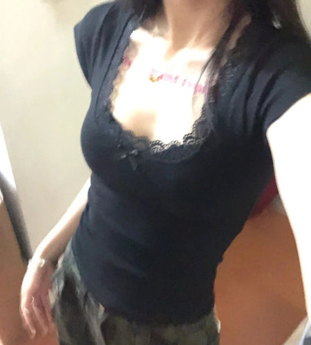 2025 Y2k Aesthetic Lace Patchwork Crop Top Streetwear Harajuku Women Vintage U Neck T-shirt Streetwear Bow Bottoming Grunge Tees