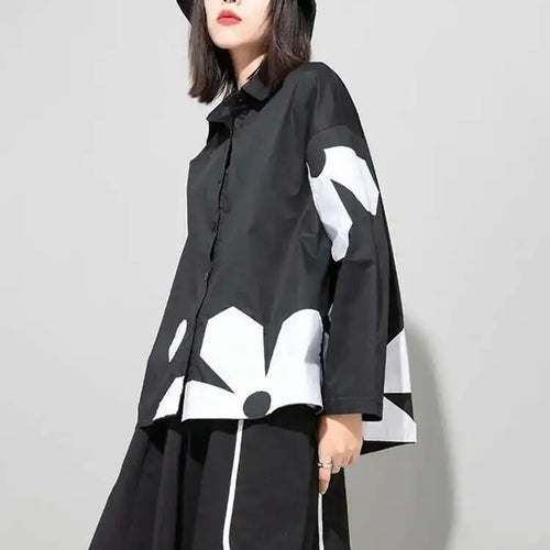 Load image into Gallery viewer, Women Black Flower Pattern Big Size Blouse New Lapel Long Sleeve Loose Fit Shirt Fashion Tide Spring Autumn 2025 1DE6302
