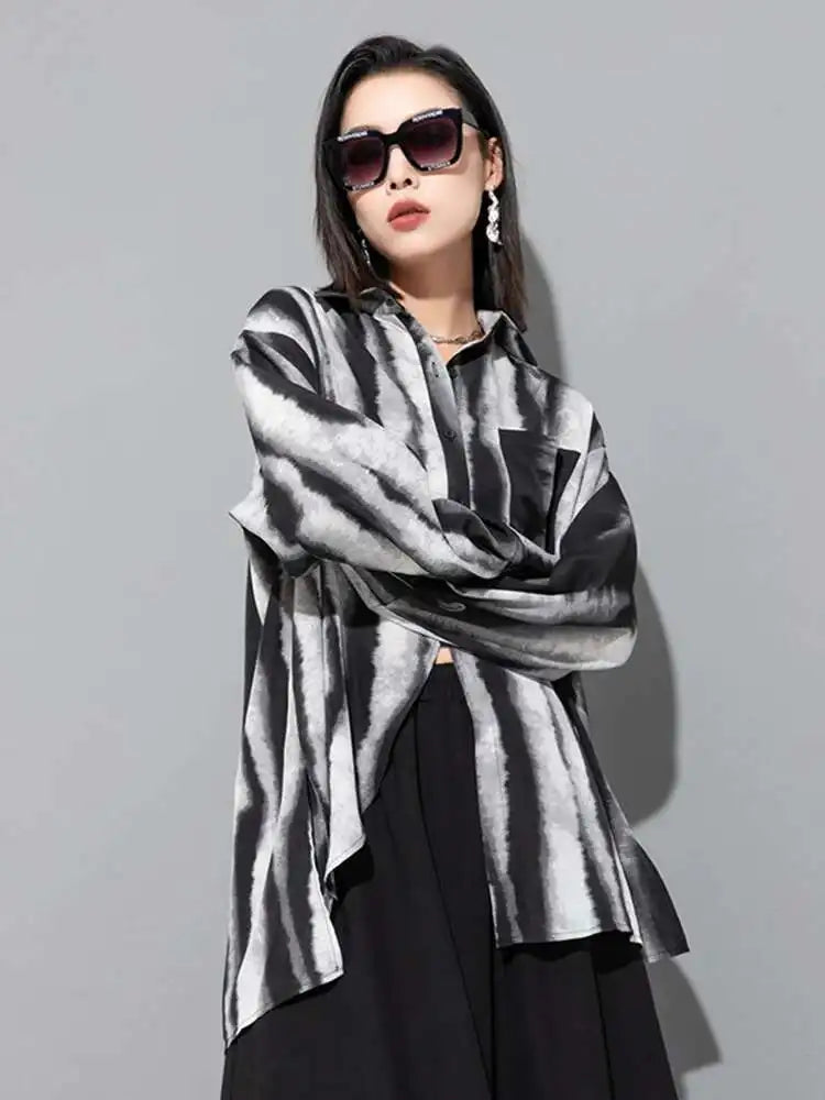 Women Striped Tie Dye Back Split Big Size Blouse New Lapel Long Sleeve Loose Fit Shirt Fashion Spring Autumn 2025 1DF6518