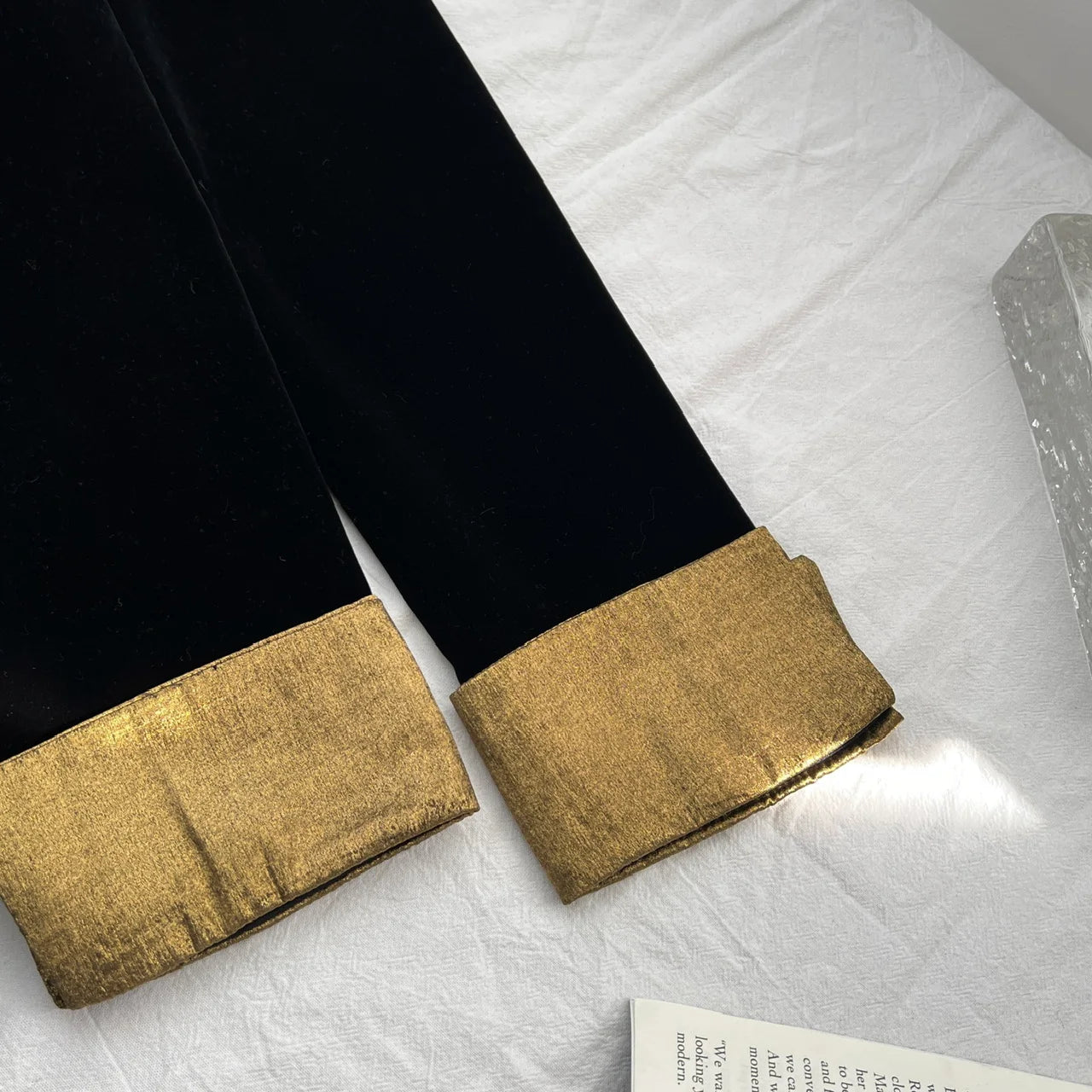 French Fashion Retro Women Black Velvet Patchwork V-neck Bow Slim Dress Autumn Winter Long Sleeved High Waist Pleated Dress Chic