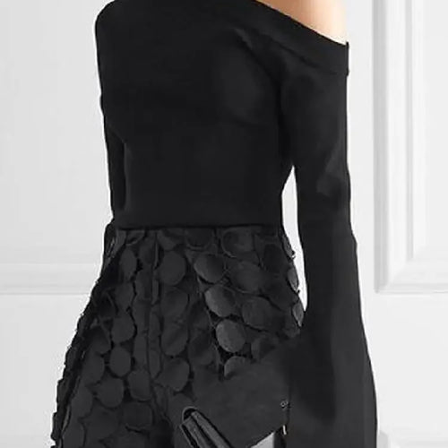 Load image into Gallery viewer, Women Asymmetric Black One-Shoulder Causal T-Shirts Spring Long Sleeves Simple Skinny Tops Pullovers 2024 New
