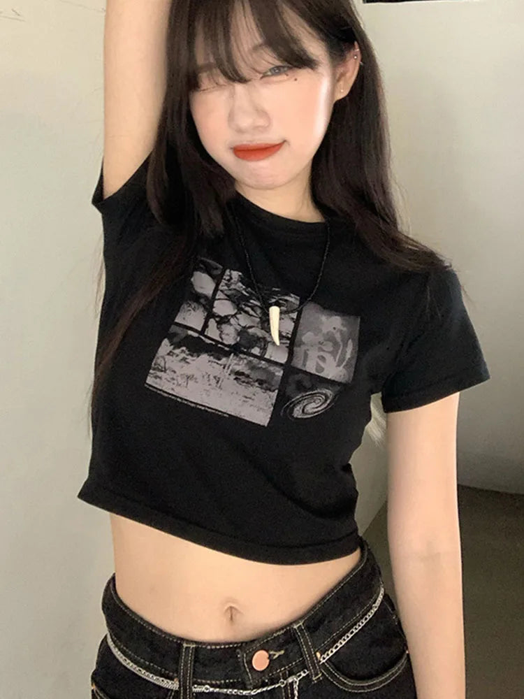 90s Black Gothic Harajuku Vintage Grunge Graphic Slim Fit Short Crop Top Women's Streetwear Sexy Summer Y2K Punk Casual T-Shirt