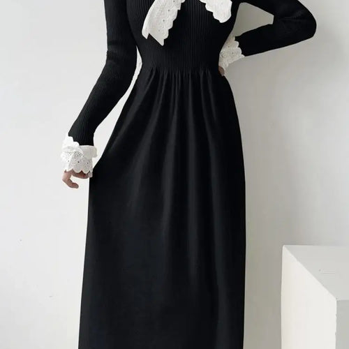 Load image into Gallery viewer, Korean Retro 2024 New Women Black Beige Patchwork Lace Holiday Pleated Dress Autumn Winter Red Bow Bandage Knitted Dress Popular
