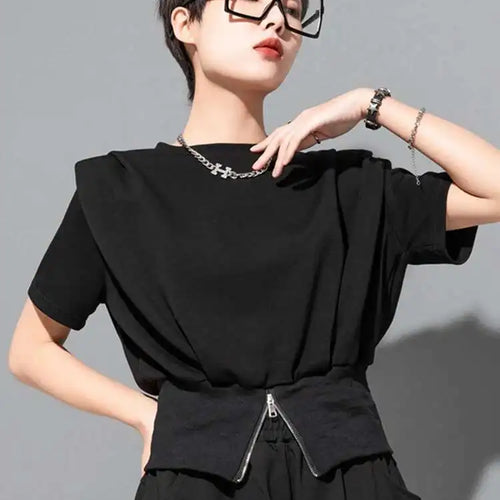 Load image into Gallery viewer, Women Black Zipper Slit Hem Big Size Casual T-shirt New Round Neck Short Sleeve Fashion Tide Spring Summer 2025 1DF7911
