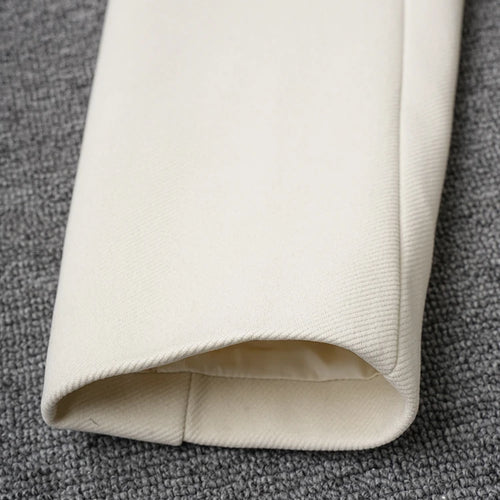 Load image into Gallery viewer, Beige Flower Elegant Long Warm Woolen Coat New Lapel Long Sleeve Women Jacket Fashion Tide Autumn Winter 2025 3WM2155
