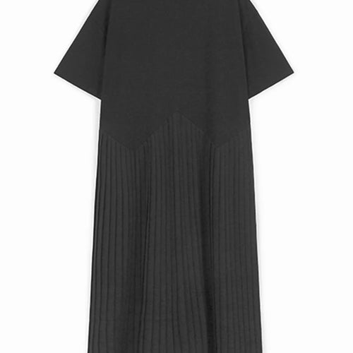 Load image into Gallery viewer, Women Black Pleated Spliced Big Size Midi Dress New Round Neck Short Sleeve Fashion Tide Spring Summer 2025  1DJ0989
