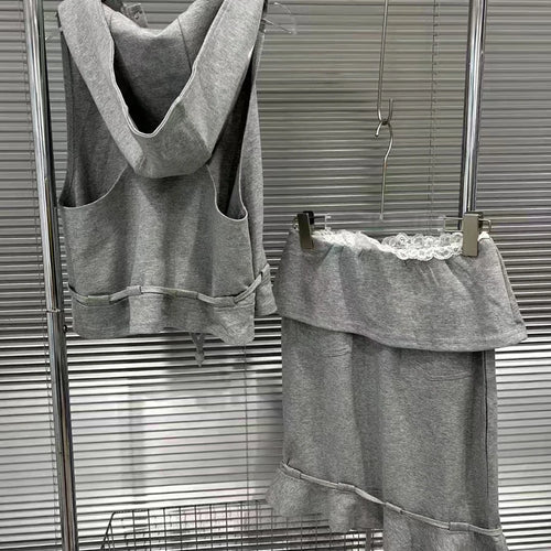 Load image into Gallery viewer, Solid Spliced Lace Up Two Piece Set For Women Hooded Sleeveless Top High Waist Temperament Skirts Female Fashion
