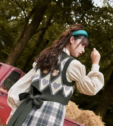 Kawaii Sweater Vest Bear Pri Sleeveless Casual Knitted Argyle Waistcoat 2025 Vintage Y2K Cropped Bandage Vests JK Tops