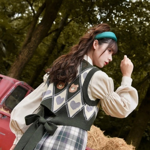 Load image into Gallery viewer, Kawaii Sweater Vest Bear Pri Sleeveless Casual Knitted Argyle Waistcoat 2025 Vintage Y2K Cropped Bandage Vests JK Tops
