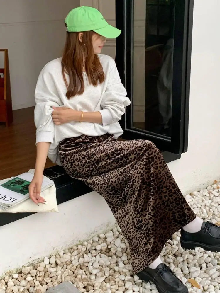 Vintage Ladies Velvet Leopard Print Elastic High Waist Holiday Party Long Skirts Autumn Winter Women Elegant Boho Skirt Popular