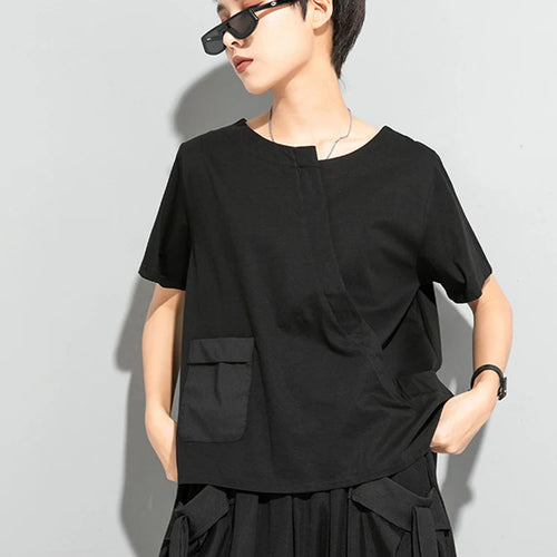 Load image into Gallery viewer, Women Black Pocket Irregular Hem Big Size Casual T-shirt New Round Neck Short Sleeve Fashion Spring Summer 2025 1DJ1791
