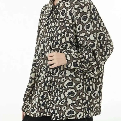 Load image into Gallery viewer, Women Black Big Size Leopard Print Blouse New Lapel Long Sleeve Loose Fit Shirt Fashion Tide Spring Autumn 2025 1DF5143
