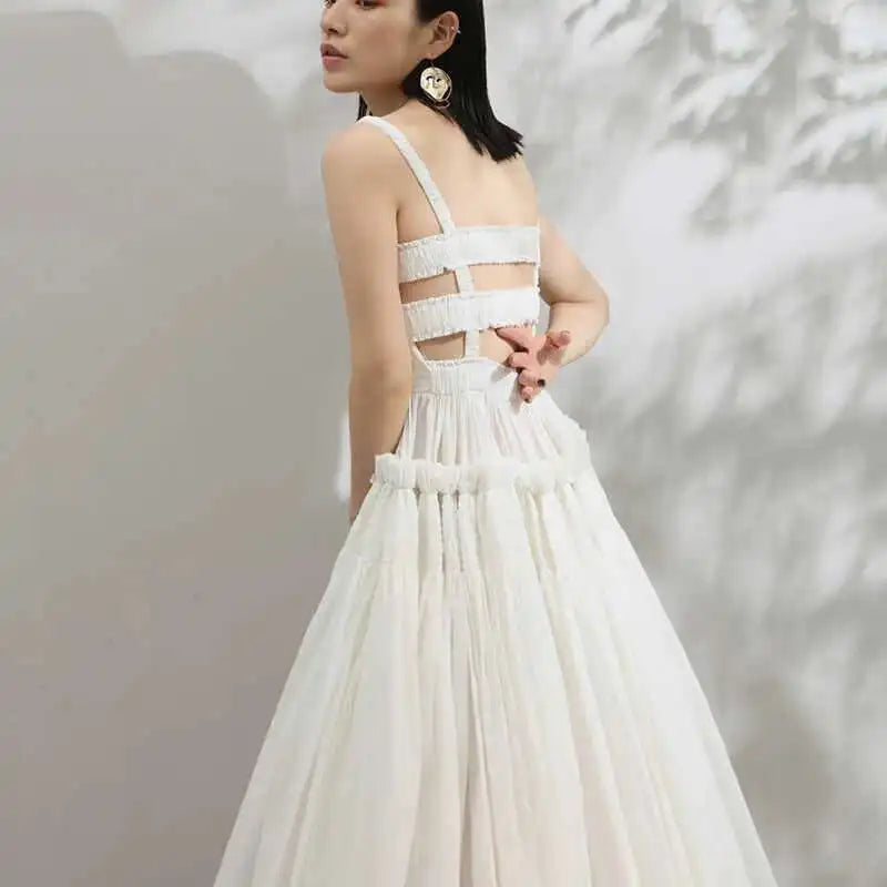 Women White Sling Backless Pleated Shrink Waist Slim Vintage Dress New Square Collar Fashion Spring Autumn 2025 JF54801