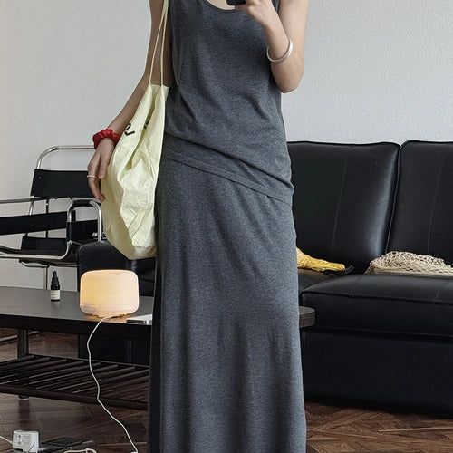 Load image into Gallery viewer, Knitting Vest Half-body Skirt Two Pieces Suit New Round Neck Sleeveless Women Fashion Tide Spring Autumn 2025 1DJ1005
