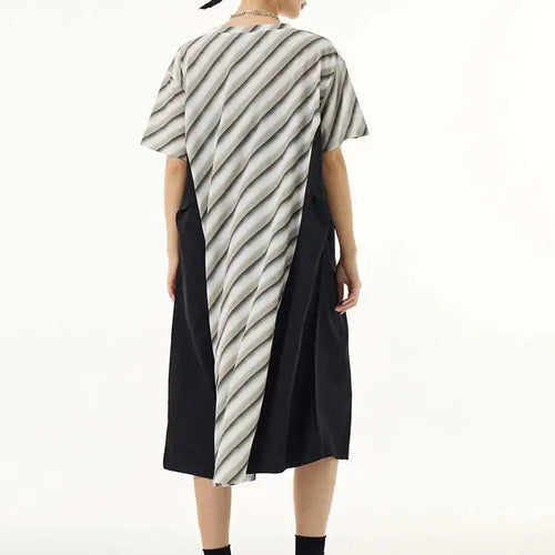 Load image into Gallery viewer, Women Purple Striped Color-block Big Size Dress New Round Neck Short Sleeve Fashion Tide Spring Summer 2025 1DH5420
