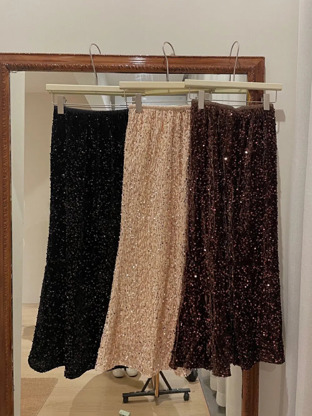 Spring Summer Fashion Y2k Streetwear Velvet Long Skirt Women Solid Elegant Elastic High Waist Sequin Wrap Hip Fishtail Skirt New
