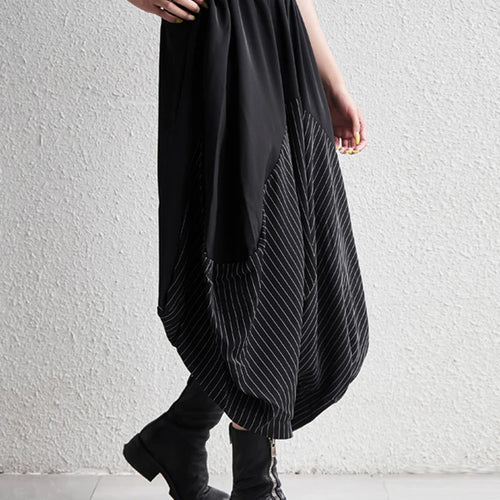 Load image into Gallery viewer, High Elastic Waist Black Striped Spliced Harem Trousers New Loose Fit Pants Women Fashion Tide Spring Summer 2025 1DE0542
