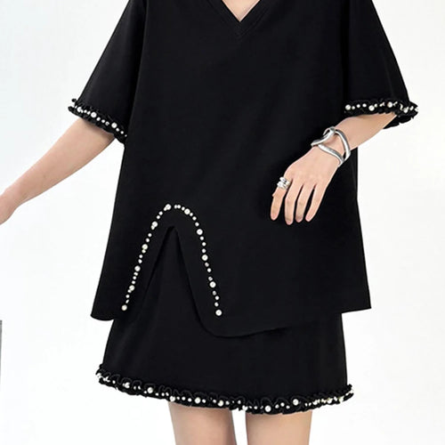 Load image into Gallery viewer, Black Pearled T-shirt Mini Skirt Two Pieces Suit New Round Neck Short Sleeve Women Fashion Spring Summer 2025 1DJ1124
