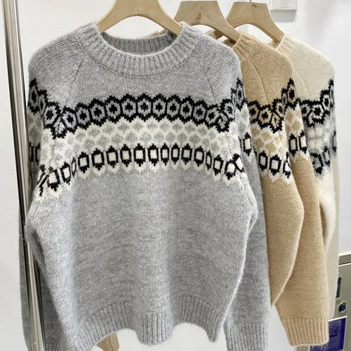 Load image into Gallery viewer, Wool Knitted Pullovers Women Christmas Ladies Ethnic Warm Sweaters Female Loose 2023 Winter New Fashion New Year Clothes C-284
