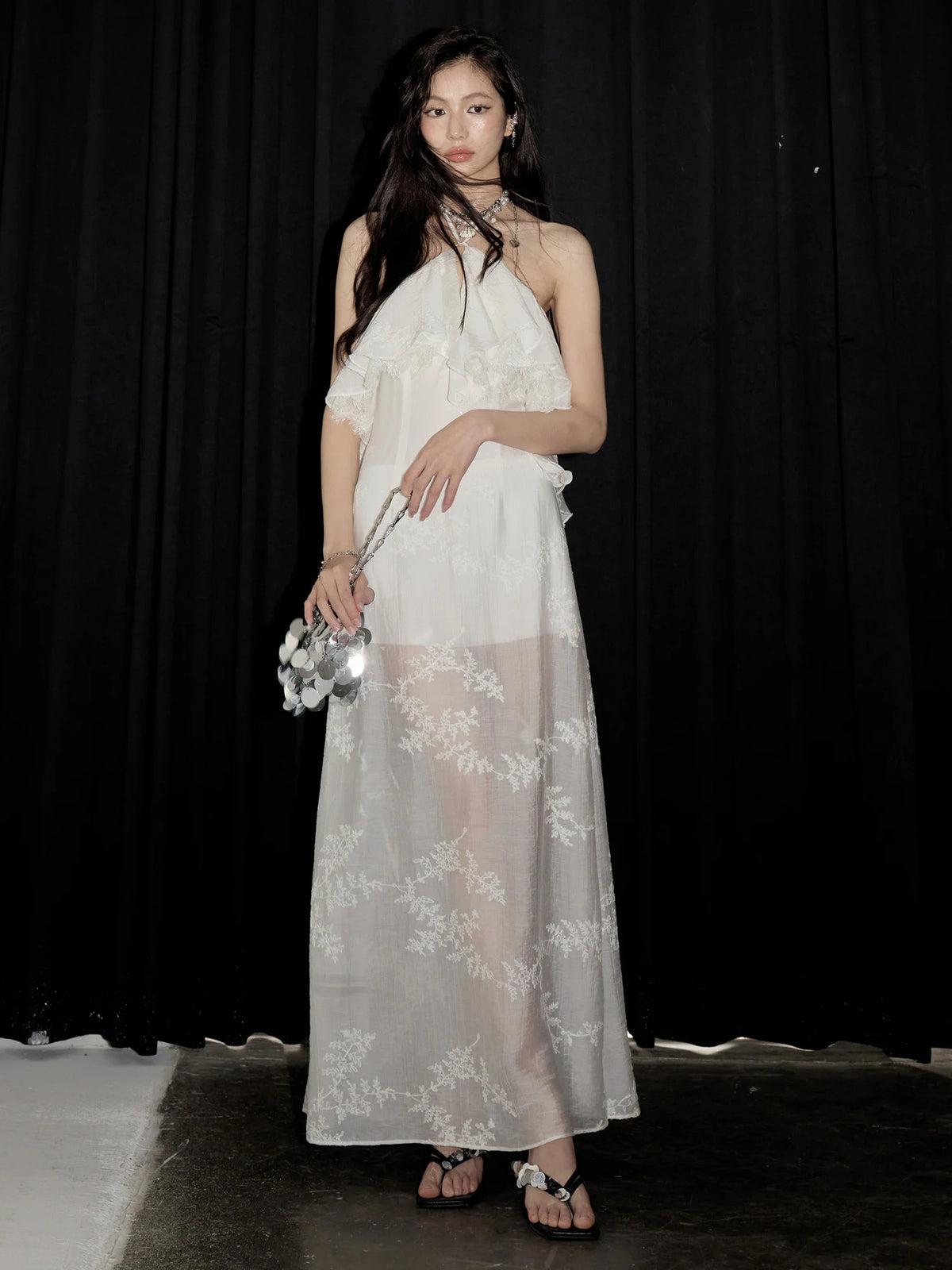Women White Embroidery Perspective Elegant Long Dress New Halter Sleeveless Fashion Tide Spring Summer 2025 1DJ1448