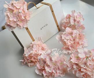 Load image into Gallery viewer, 25pcs Hydrangea Silk Flower-home accent-wanahavit-champagne-wanahavit

