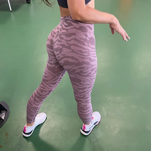 Load image into Gallery viewer, Zebra Camo Leopard Women Sports Leggings Seamless Booty High Waist Women&#39;s Yoga Gym Fitness Scrunch Butt Pants Sportswear A037
