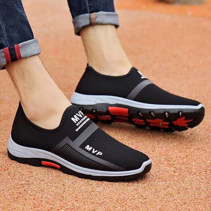 Summer Mesh Men Casual Shoes Breathable Slip on Mens Loafers Lightweight Sneakers Men Non-slip Walking Shoes Zapatillas Hombre