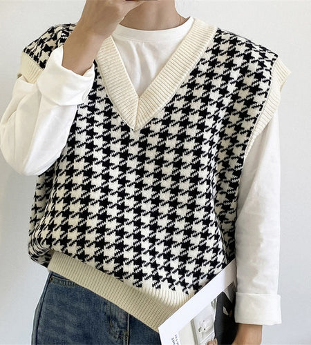 Vintage Women Plaid Sweater Vest Casual V Neck  Houndstooth Loose Thick Female Knitted Sweater Korean Elegant Tops