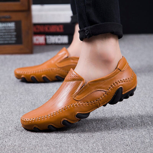 Load image into Gallery viewer, Fashion Casual Shoes Designer Men Luxury Sneakers Italian Genuine Leather Men&#39;s Loafers Moccasins Breathable Driving Shoes
