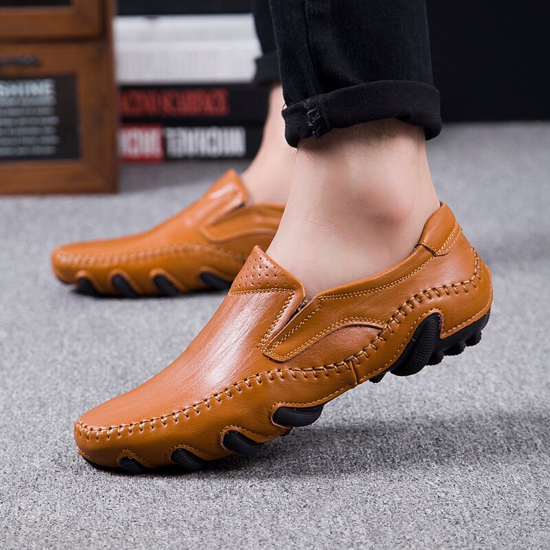 Fashion Casual Shoes Designer Men Luxury Sneakers Italian Genuine Leather Men's Loafers Moccasins Breathable Driving Shoes